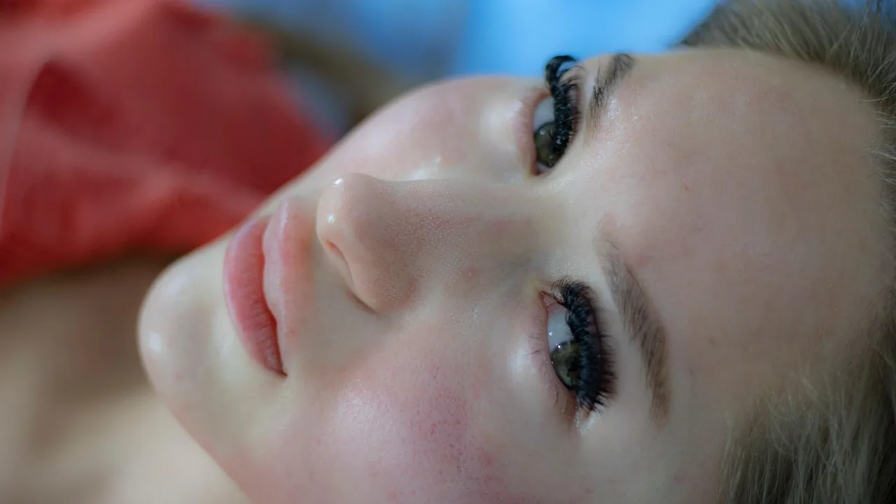 Terapia zimnem w kosmetologii: na czym polega zabieg Cryolift