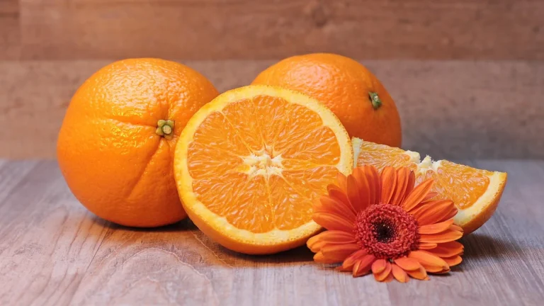 Przebarwienia po lecie: jesienny plan rozjaśniania z witaminą C