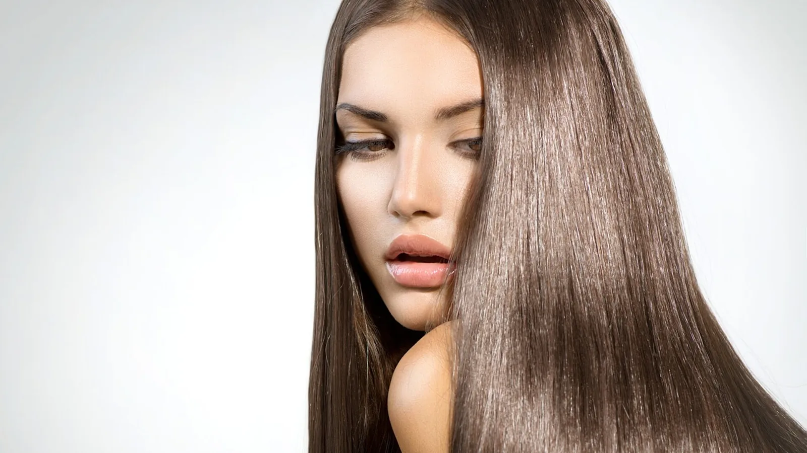 Keratynowa pielęgnacja włosów: jakie kosmetyki wybrać i jak je łączyć
