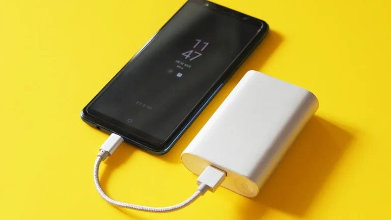 Powerbank do torebki: jak wybrać i bezpiecznie używać